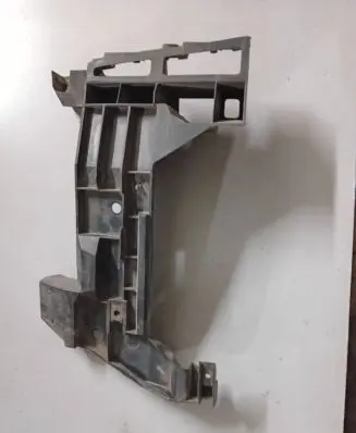 Renault Master II Rear bumper mounting bracket 7700352212 31502 7701692586