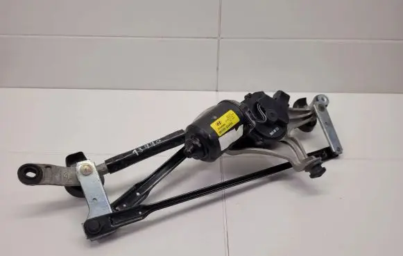 Hyundai Tucson TL Front wiper linkage 98100-D3000