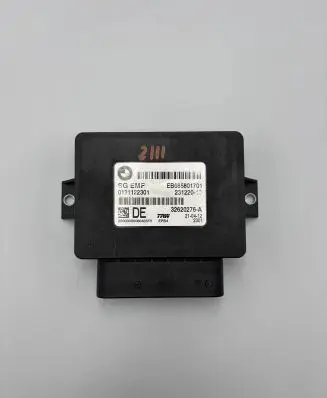 BMW X3 F25 Hand brake control module 6858017 23122010 32620276A