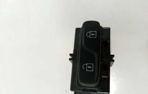 Volvo XC60 Central locking switch button 31318987 11W411