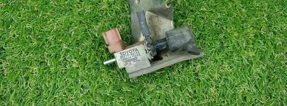 Toyota Corolla E120 E130 Turbo solenoid valve 2586064140