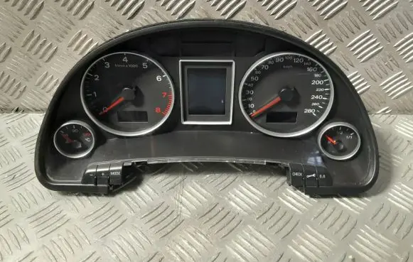 Audi A4 S4 B7 8E 8H Speedometer (instrument cluster) 8E0920901E