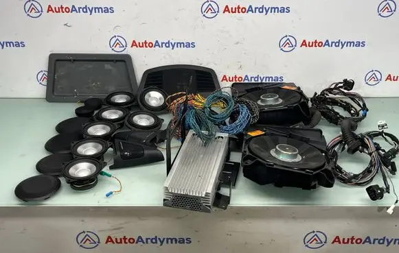 BMW 3 E92 E93 Audio system kit 9218086 65129218086 9218085