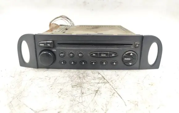 Radio/CD/DVD/GPS head unit