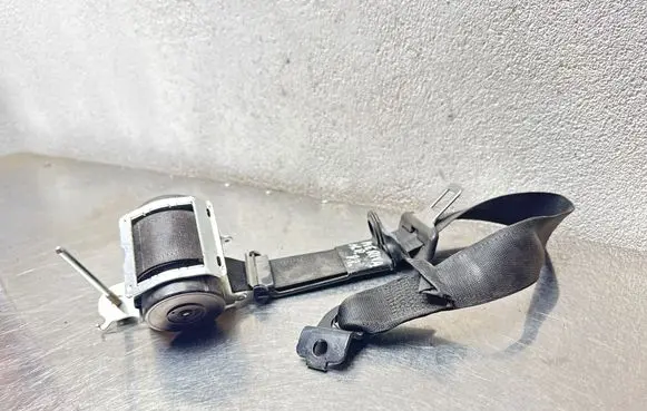 Opel Meriva A Front seatbelt 566331211