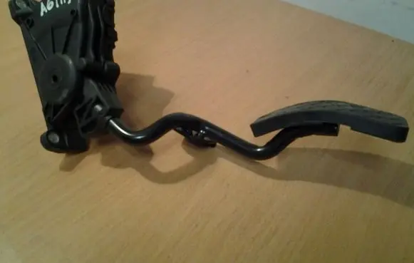 Audi A6 S6 C6 4F Accelerator throttle pedal 4F2721523 6PV00898402