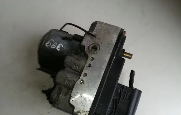 Mercedes-Benz E W210 ABS Pump 0265217007 0024319712J