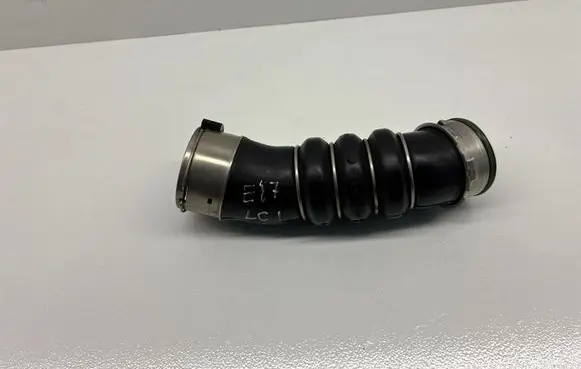 BMW 1 E81 E87 Intercooler hose/pipe 7797480