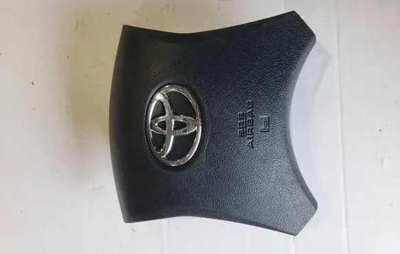 Toyota Hilux (AN10, AN20, AN30) Steering wheel trim 0589P1000605 DAB31034