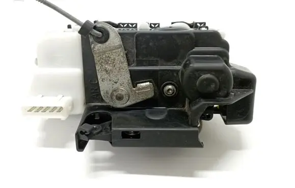 Peugeot 607 Rear door lock 2508A