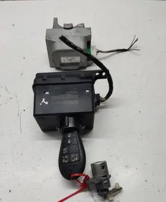 Chrysler Grand Voyager V Lock set P68210155AB 03436550102 T0000091670062