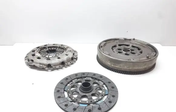 BMW 1 E81 E87 Clutch set kit 7594444 21217594444 7573043