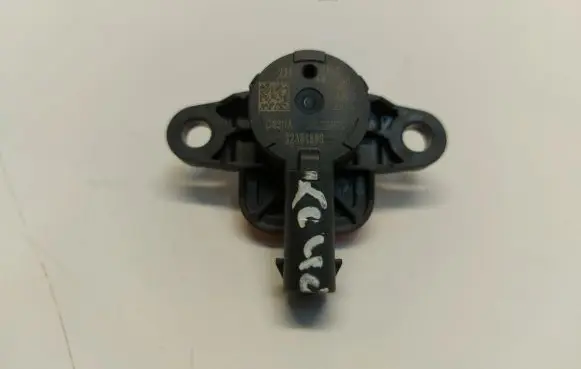 Volvo XC40 Airbag deployment crash/impact sensor 32381889