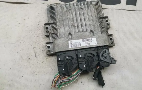 Renault Scenic II - Grand scenic II Engine control unit/module S180067106A 237100307R