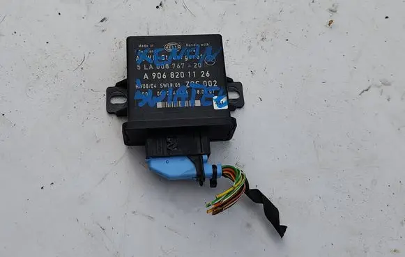 Mercedes-Benz Sprinter W906 Light module LCM A9068201126