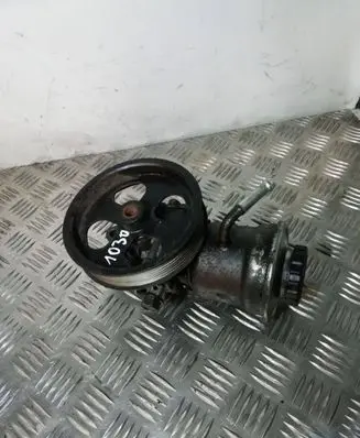 Toyota Corolla Verso AR10 Power steering pump 12180