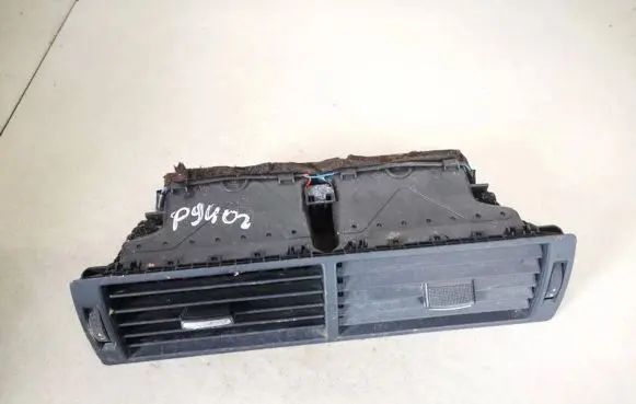 Audi A4 S4 B6 8E 8H Dash center air vent grill 8e0820951h