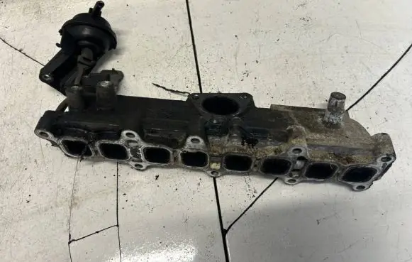 Opel Astra H Intake manifold