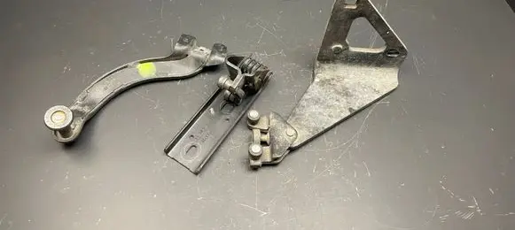 Renault Trafic II (X83) Roller guide/hinge set 312012J 312372E 312370J