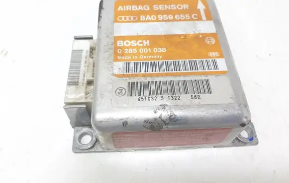 Audi A6 S6 C4 4A Airbag control unit/module 8A0959655C 0285001038