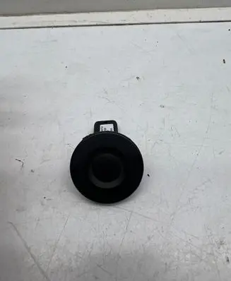 Tailgate opening switch