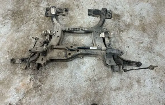Infiniti Q30 Front subframe