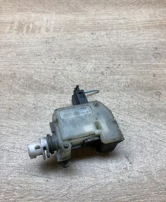 Skoda Octavia Mk2 (1Z) Tailgate/trunk/boot lock/catch/latch 1Z0810773 1M0959781A