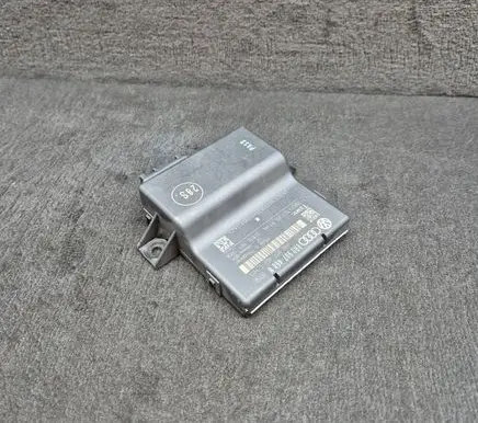 Audi A4 Allroad Gateway control module 8R0907468N 8R0907468C