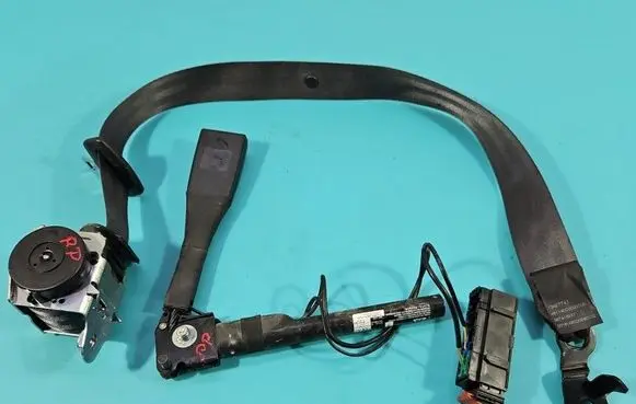 Opel Corsa E Front seatbelt 13427749 IMPRK1551741