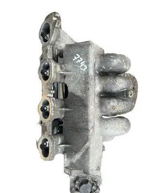Volvo S40, V40 Fuel main line pipe 9146264