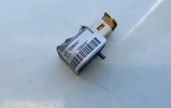 KIA Sorento Airbag deployment crash/impact sensor 959203e600 95920-3e600