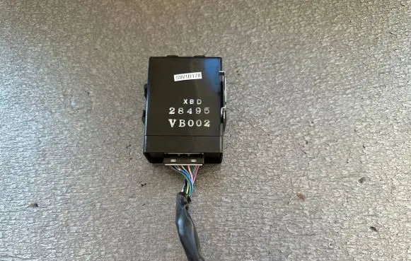 Nissan Patrol Y61 Other control units/modules 28495VB002