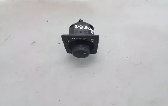 Land Rover Freelander Wing mirror switch
