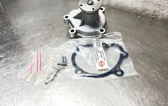 Opel Astra G Water pump 1334069 AD1114315 20131C1