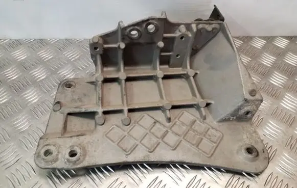 Nissan Primera Engine mounting bracket 11252BV000
