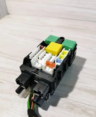 Citroen Jumpy Fuse module 9665492680 018014781 Z0210510