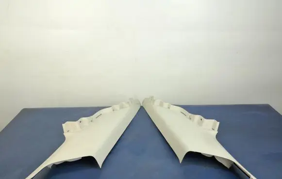 Other sill/pillar trim element