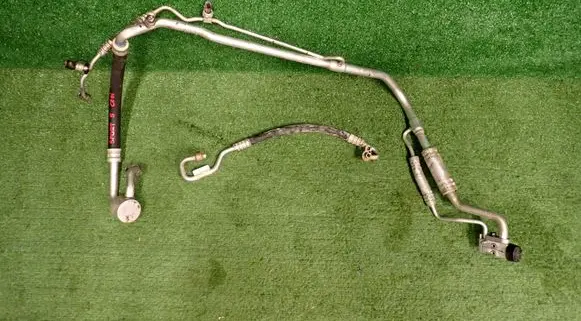 KIA Sportage Air conditioning (A/C) pipe/hose 
