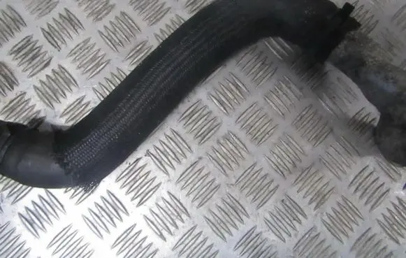 Toyota Avensis T250 Engine coolant pipe/hose