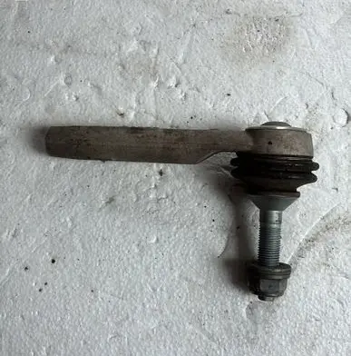 Tesla Model 3 Steering tie rod end 104484100E 1044841