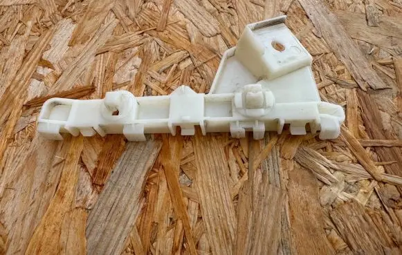 Mitsubishi Space Star Front bumper mounting bracket 6400J140 3V44T1212T0