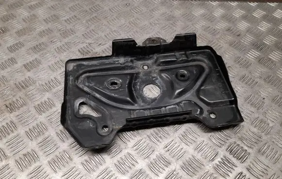 Mercedes-Benz CLS C218 X218 Battery tray A2126200018