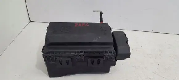 Opel Zafira C Fuse module