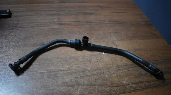 BMW X3 G01 Engine coolant pipe/hose 8665277