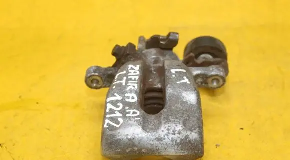 Opel Zafira A Rear brake caliper