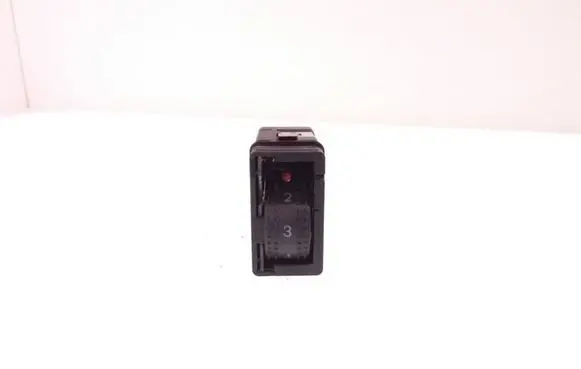 Volkswagen PASSAT B5 Seat heating switch 3B0963564A