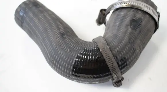 Land Rover Discovery 4 - LR4 Intercooler hose/pipe