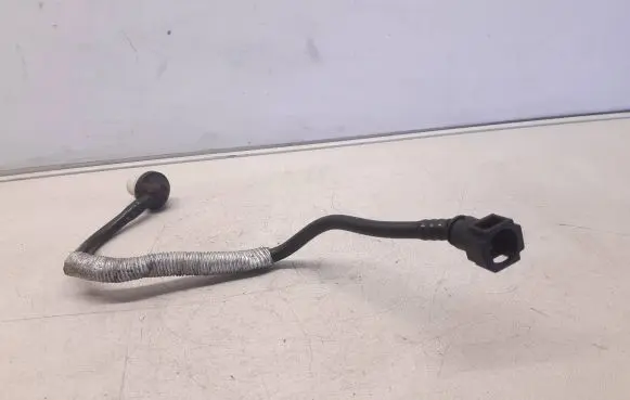 Toyota Avensis T250 Breather/breather pipe/hose 