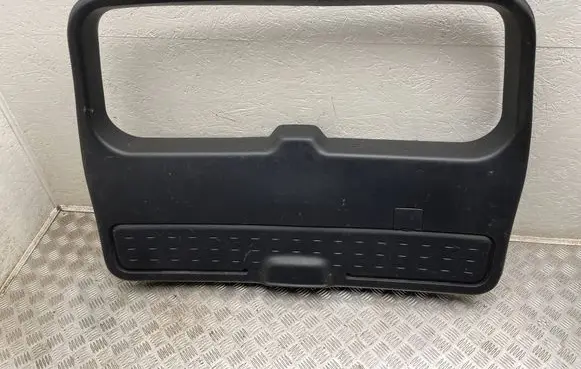 Jeep Grand Cherokee (WJ) Tailgate trim 5fs80xdvai