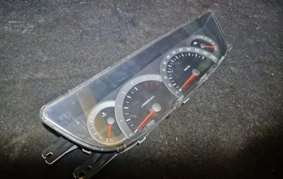 SsangYong Rodius Speedometer (instrument cluster) 8020021050